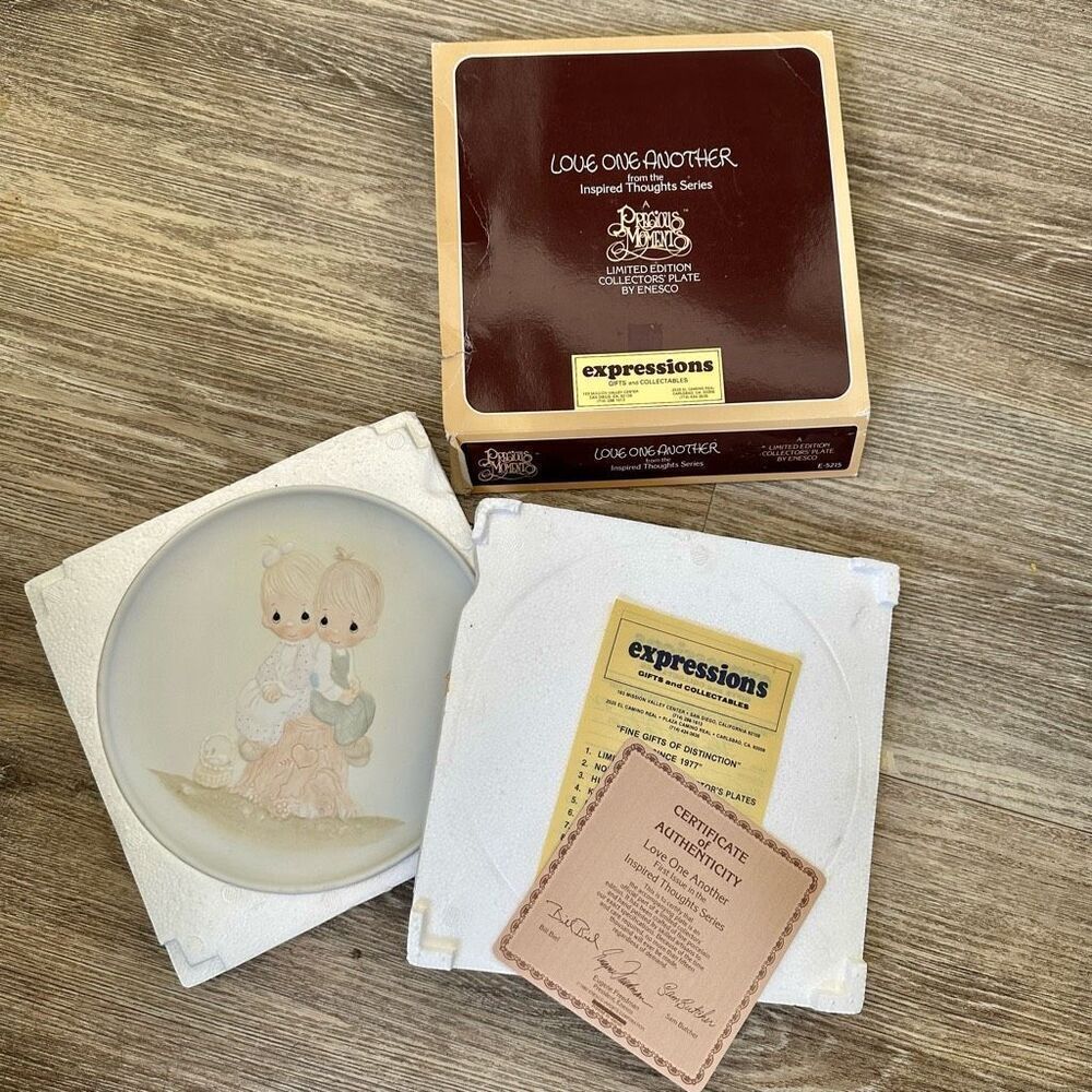 Precious Moments Love one Another collectors plate